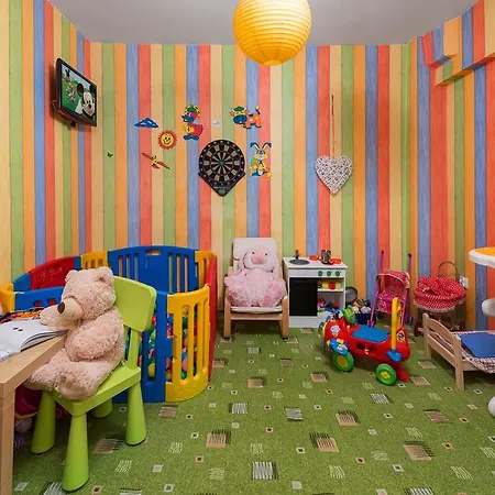 Fajnepokoje - Antek Alloggio in famiglia *